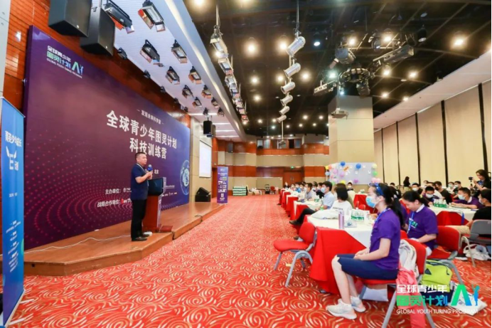 篮球教练如何为不同年龄段的球员制定战术训练方案?_1